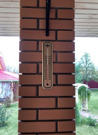 Уличный термометр из латуни